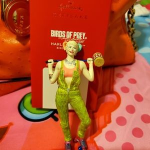 Hallmark Keepsake harley Quinn Ornament